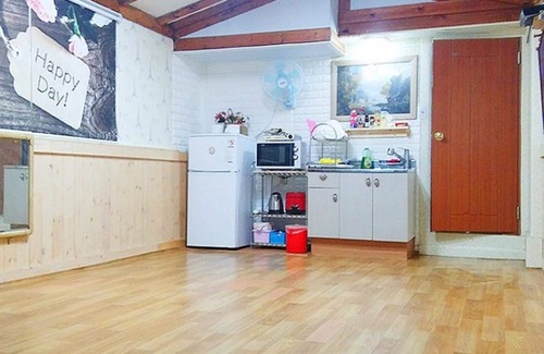 Oeseo House | Gapyeong Perfume of Wildflower Pension