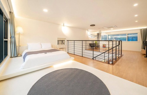 Gapyeong House | Gapyeong Saint21 Pool Villa