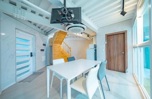 Gapyeong House | Gapyeong The Smile Private Pool Villa