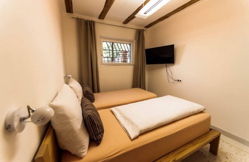 Bolzano Apartment | GarDar - Apartment for 2 people