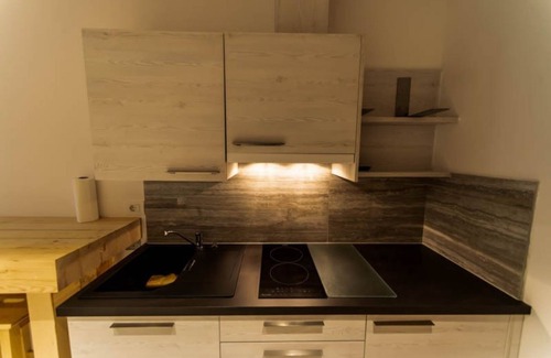 Bolzano Apartment | GarDar - Apartment for 2 people