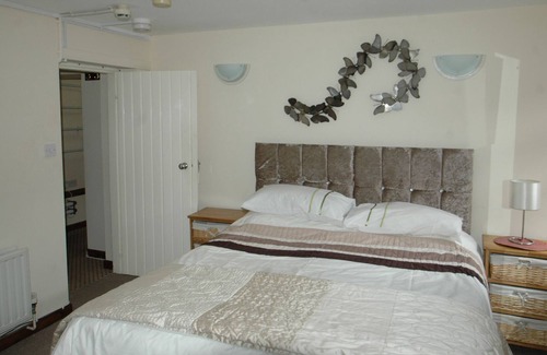 Tring Apartment | Garden Apartment Tring Sleeps 2 - 3