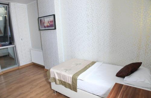 Uskudar Hotel | garden hill hotel