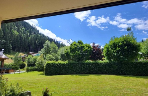 Le Lavancher Apartment | GARDEN LEVEL FACING MONT BLANC FOR 4 PEOPLE