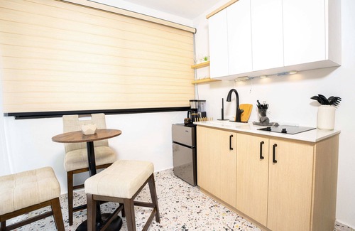 Cerro Gordo House | Garden of Eden Hotel Suite 3