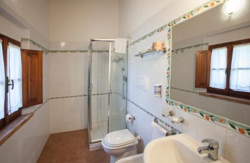 Montescudaio Apartment | Garden Relais Le Fontanelle