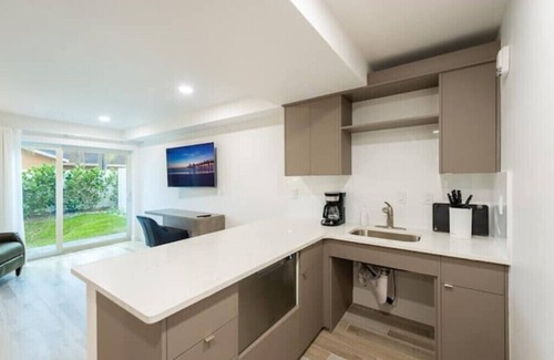 North Naples Hotel | Garden Studio - 1 Bed, 1 Bath, & Full Kitchenn