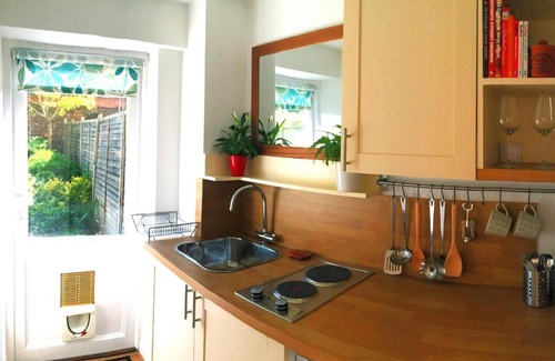 Marlow Bed & Breakfast | Garden Studio