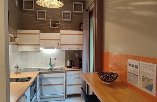 Pezenas Apartment | Garden studio in the heart of Pézenas