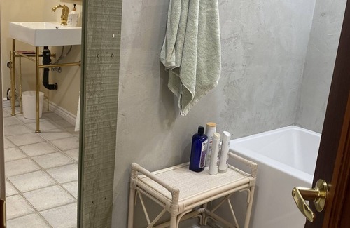 City Centre House | Garden Suite Right Downtown