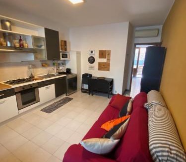 Est Apartment | Garden Wine Suite