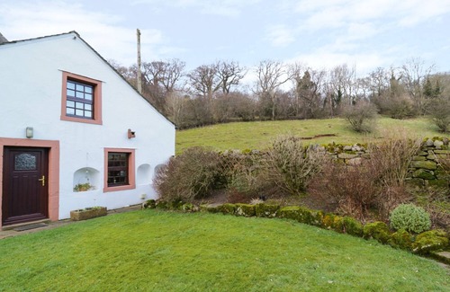 Welton Cottage | GARDENERS COTTAGE, pet friendly, with a garden in Caldbeck