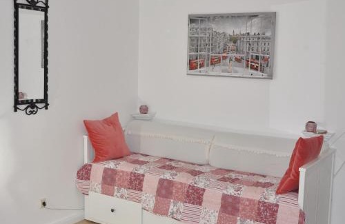 Schoenefeld Apartment | GardenOasisBerlinAirport