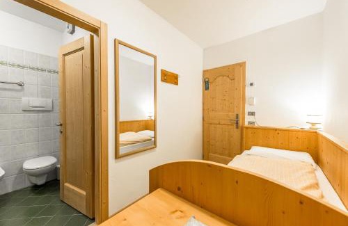 Fontanazzo House | Garni Tyrolia