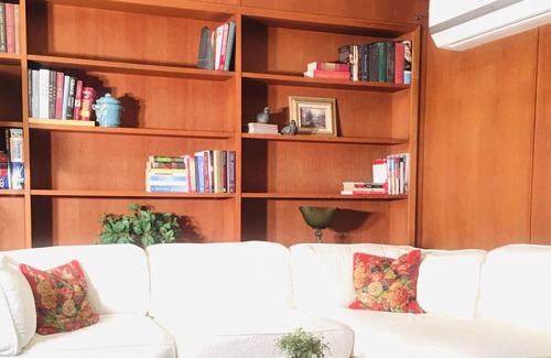 West Park Community Apartment | Garnsey Suite near downtown