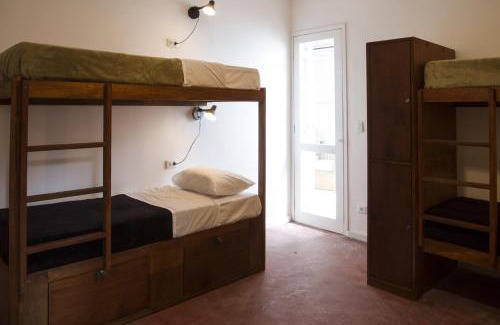 Pinheiros Hostel | Garoa Hostel Party Bar