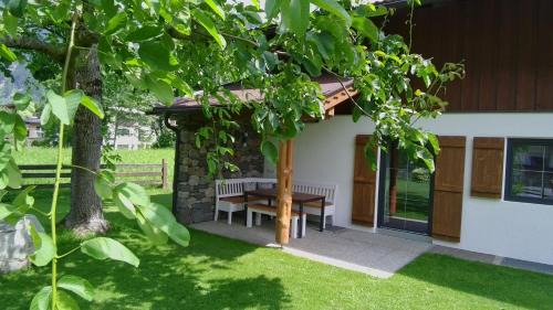 Mayrhofen House | Gartenhaus Zur Kröllin