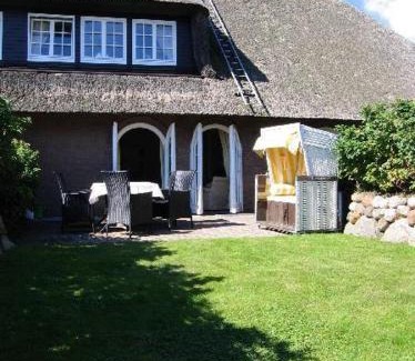 Kampen Apartment | Gartensuite-West-Kamin-Sauna-Pool-Garten