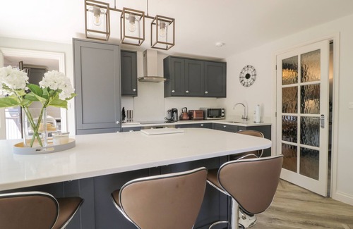 Appleby-in-Westmorland Cottage | GARTH END, pet friendly, with open fire in Appleby-In-Westmorland