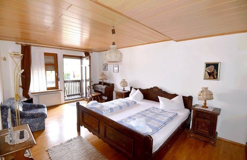 Eberbach House | Gasthaus Linde