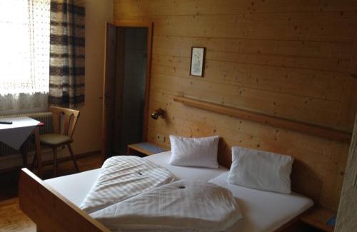 Imst Bed & Breakfast | Gasthaus Sonne