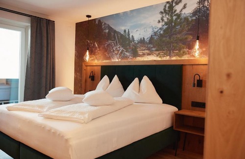 Schonbach Hotel | Gasthof Schütthof