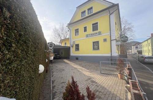Leitendorf Hotel | Gasthof Knezevic