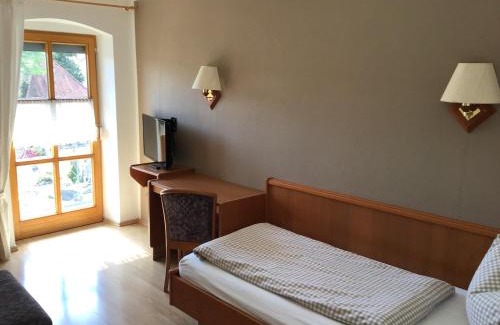 Furstenfeldbruck District Hotel | Gasthof Oberer Wirt Biburg