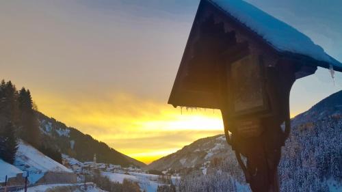 Untertilliach Hotel | Gasthof Wacht