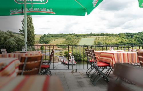 Obereisenheim Hotel | Gasthof zum Schiff