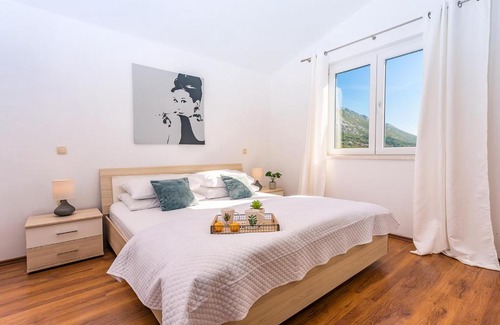 Gata House | Gata Town House Sleeps 8 with Pool Air Con and WiFi
