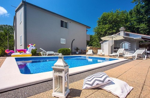 Gata House | Gata Town House Sleeps 8 with Pool Air Con and WiFi