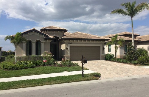 Bonita Springs House | Gated Community Near Beach - Heated Pool with Lake View - Pet Friendly