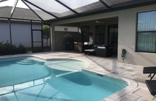 Bonita Springs House | Gated Community Near Beach - Heated Pool with Lake View - Pet Friendly
