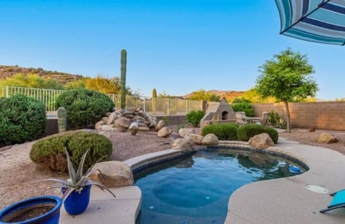 Boulder Mountain Highlands House | Gated Mountain View Cottage