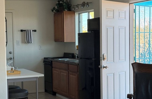 Tucson Apartment | Gated Sonoran Tiny House on 2 Acres!