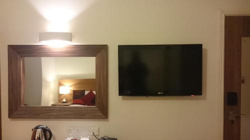 Newport Hotel | Gateway Express