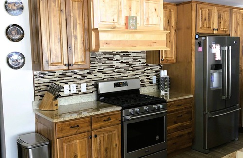 Helena House | Gateway to Great Northern close to historical downtown Helena.