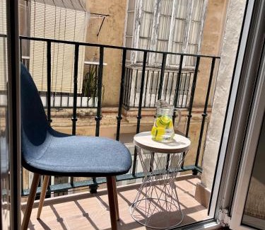 Old Town Apartment | GATU PREMIUM Villa Flamenca , Preferente mayores de 25 años y familias