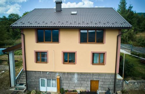 Yaremche House | Gazdіvska Hata Guest House