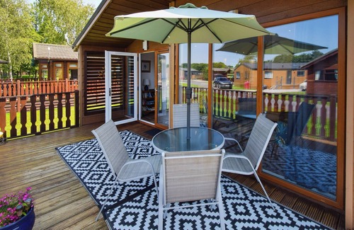 South Lakeland Leisure Village Cottage | 2 bedroom accommodation in Warton, near Carnforth