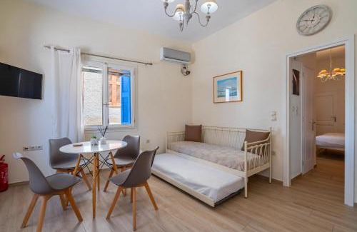 Aegina Town Apartment | gdk house in the heart of Aegina