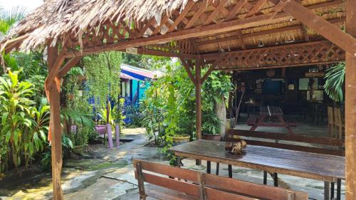 Lubok Buaya House | Gecko Guesthouse