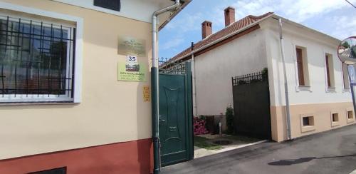 Sarospatak Apartment | Gecse-Villa