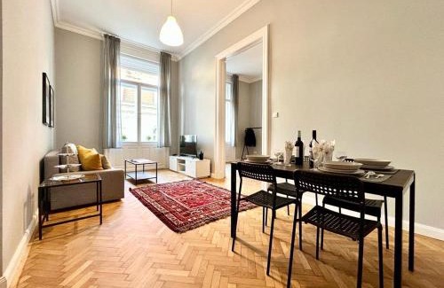 Szentimrevaros Apartment | Gellert Danube Panorama Apartment