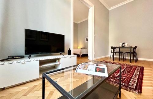 Szentimrevaros Apartment | Gellert Danube Panorama Apartment