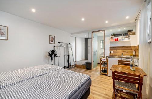 Reutlingen Apartment | Gemütlich Privat Zimmer
