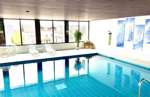 Hoechenschwand Apartment | Gemütliche Ferienwohnung mit Pool & Sauna