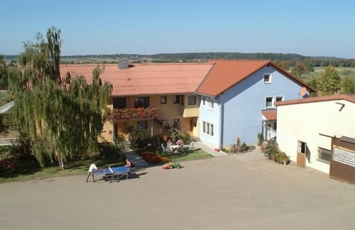 Creglingen Apartment | Gemütliche Ferienwohnung 80qm, mit 2 Schlafräumen