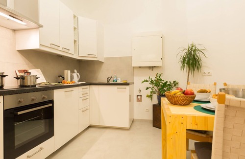 Favoriten House | Gemütliche und Charmante Residenz in Wien